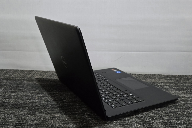 NOTEBOOK DELL INPIRON I5 7200U 2.7GHZ 8GB DDR4 SSD240 